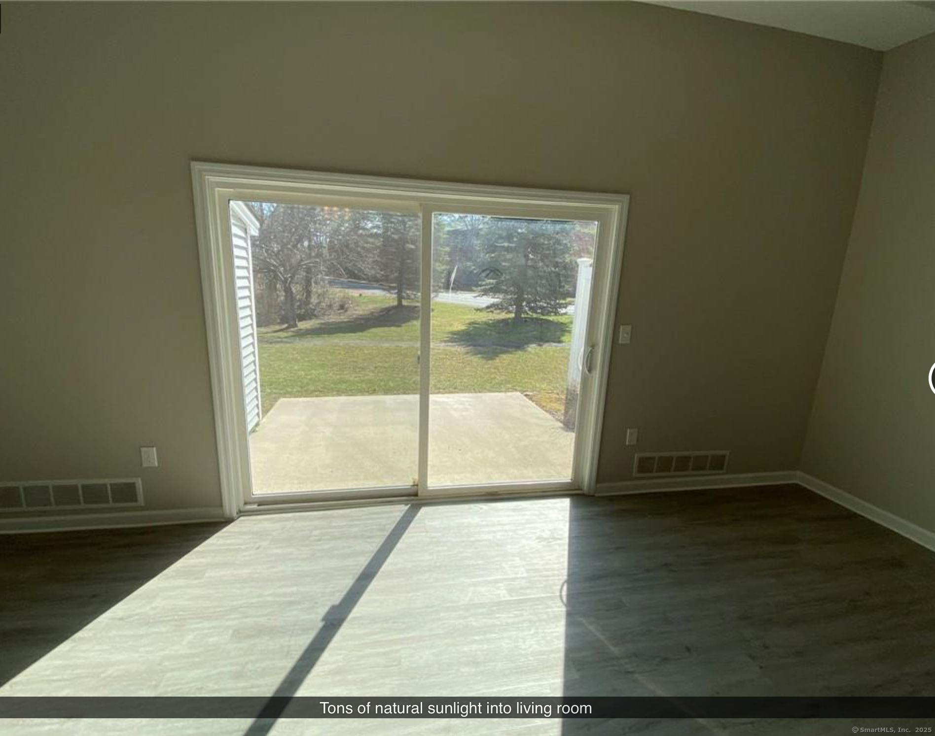 99 Brittany Farms Road, Unit F New Britain, CT 06053 - Photo 12 of 31 a view of an empty room and window