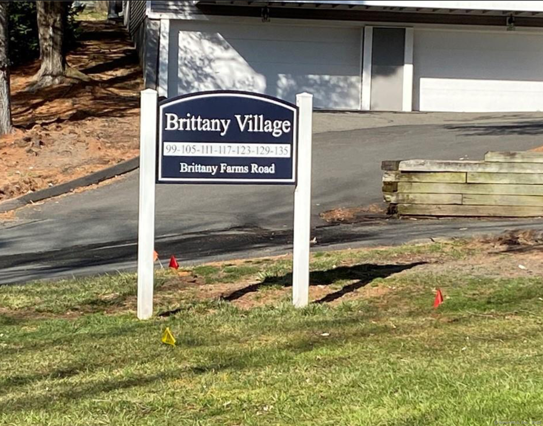 99 Brittany Farms Road, Unit F New Britain, CT 06053 - Photo 31 of 31 a view of a door of the house