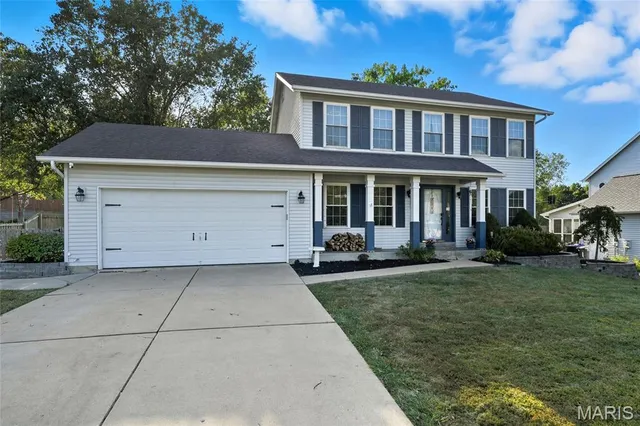 $375,000 | 471 Bellingham Court, St. Charles, MO 63304