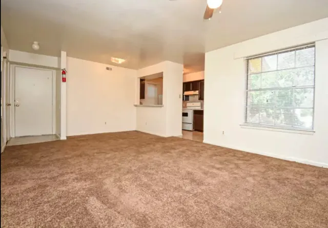 $809 | 3025 Waller Street, Waller, TX 77484