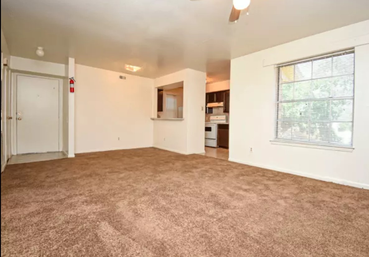 3025 Waller Street Waller, TX 77484 - Photo 6 of 10