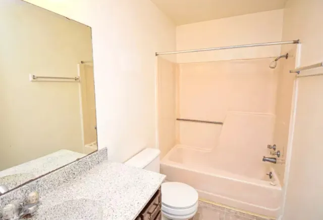 $809 | 3025 Waller Street, Waller, TX 77484