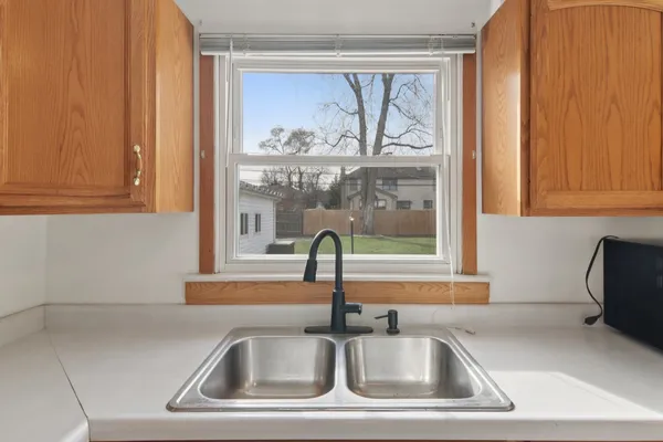 $280,000 | 7416 Thomas Avenue, Bridgeview, IL 60455