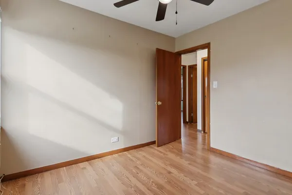 $280,000 | 7416 Thomas Avenue, Bridgeview, IL 60455