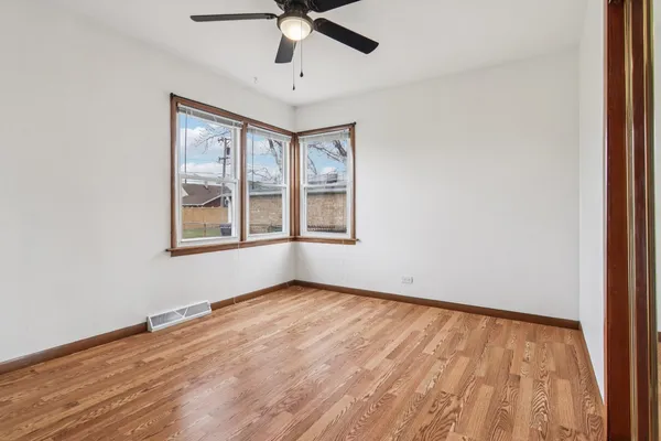 $280,000 | 7416 Thomas Avenue, Bridgeview, IL 60455