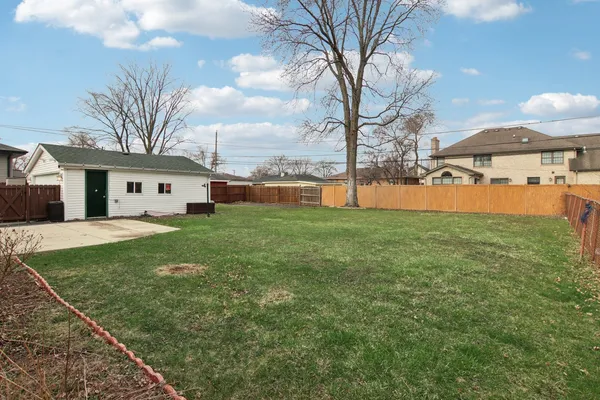 $280,000 | 7416 Thomas Avenue, Bridgeview, IL 60455