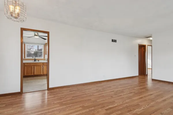 $280,000 | 7416 Thomas Avenue, Bridgeview, IL 60455