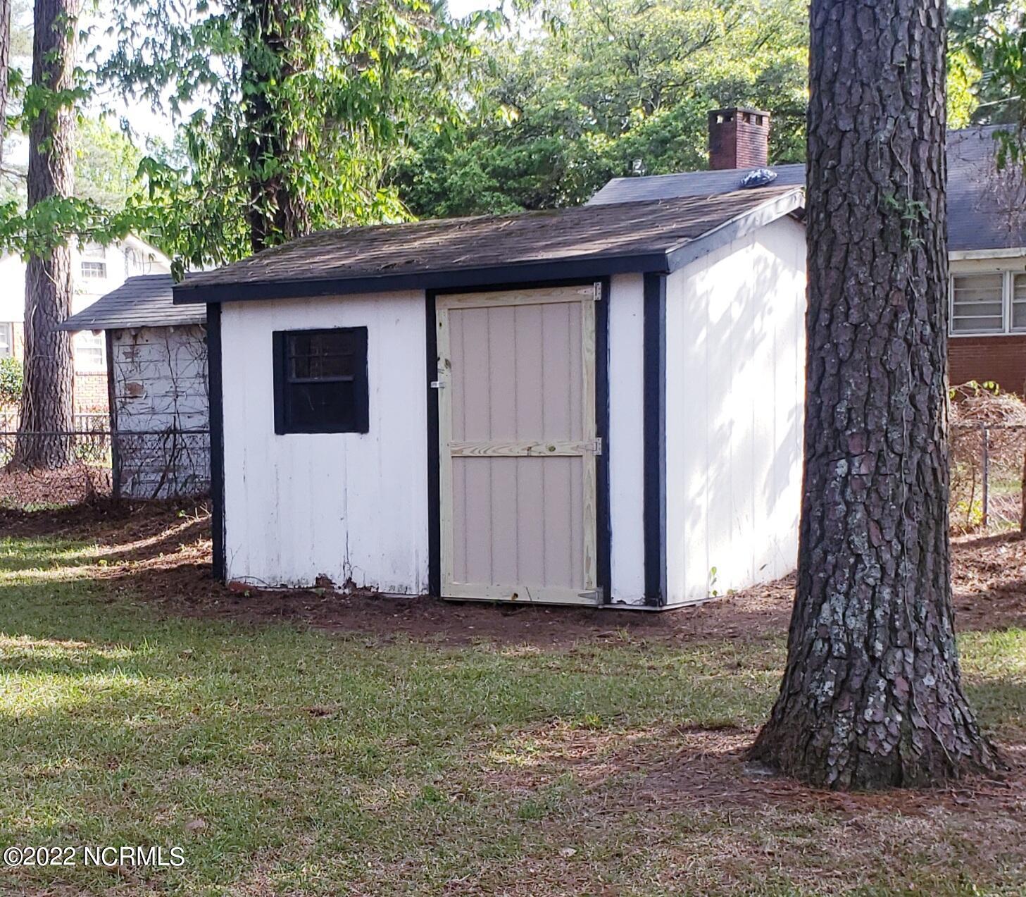 906 Phillips Road Kinston, NC 28504 - Photo 16 of 30 20220422_204149