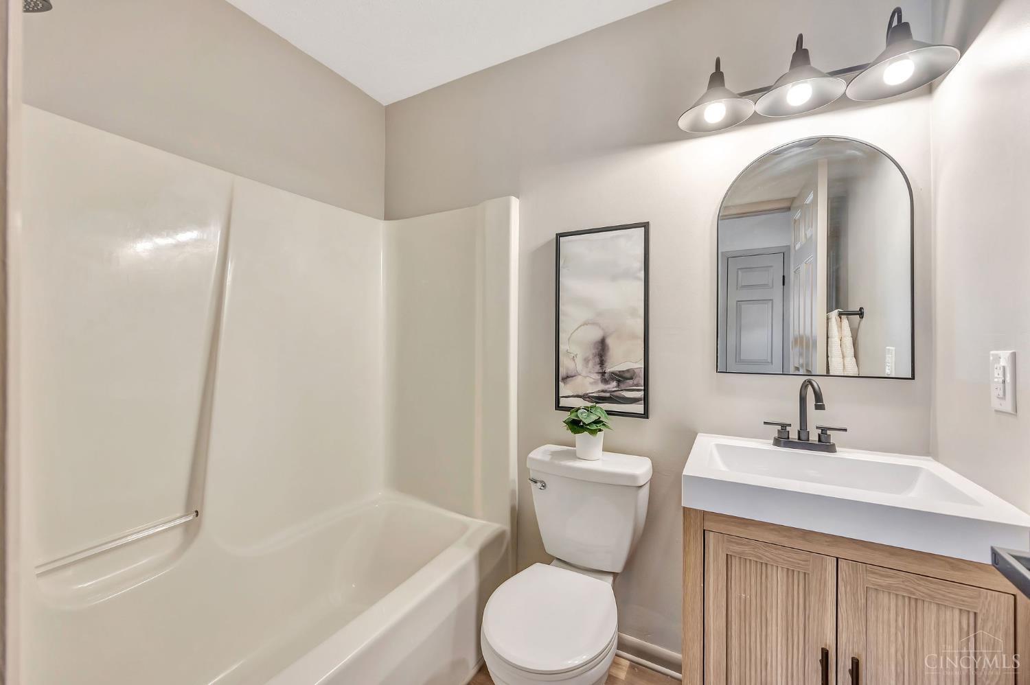 10493 West Mill Road Cincinnati, OH 45240 - Photo 27 of 65