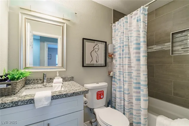 $695,000 | 5551 Corral Circle, Las Vegas, NV 89119