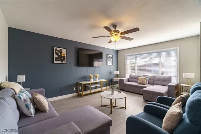 $695,000 | 5551 Corral Circle, Las Vegas, NV 89119