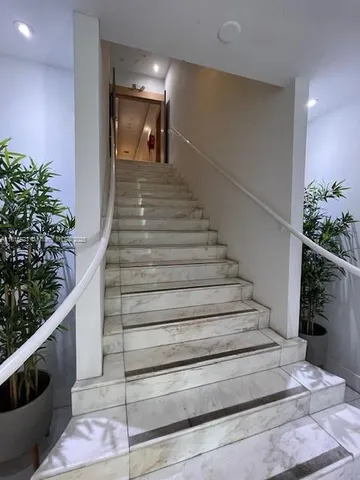 $2,000 | 700 16th Street, Unit 204, Miami Beach, FL 33139