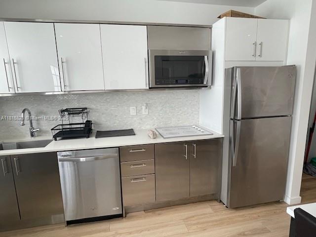 700 16th Street, Unit 204 Miami Beach, FL 33139 - Photo 8 of 16