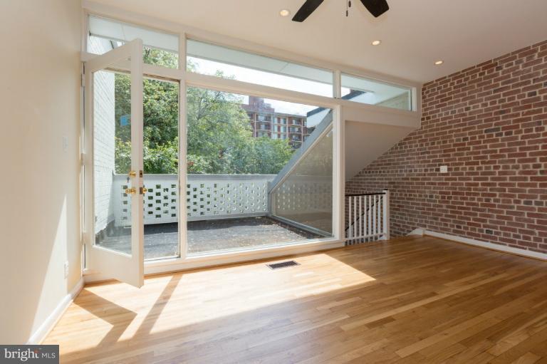 725 Delaware Avenue Southwest, Unit 218 Washington, DC 20024 - Photo 11 of 22 Interior (General)