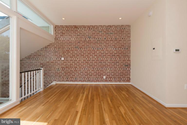 725 Delaware Avenue Southwest, Unit 218 Washington, DC 20024 - Photo 18 of 22 Interior (General)