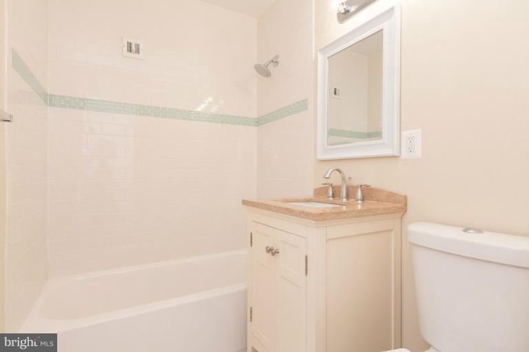725 Delaware Avenue Southwest, Unit 218 Washington, DC 20024 - Photo 20 of 22 Interior (General)