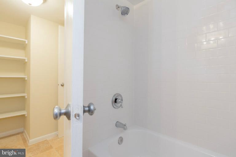 725 Delaware Avenue Southwest, Unit 218 Washington, DC 20024 - Photo 21 of 22 Interior (General)