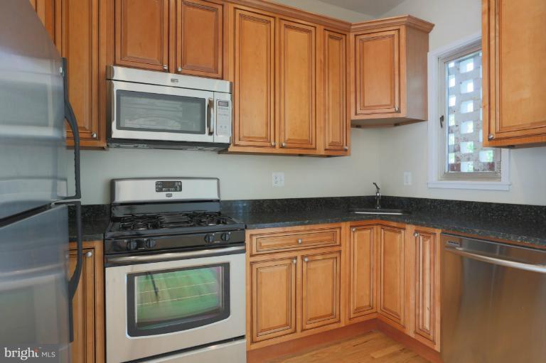 725 Delaware Avenue Southwest, Unit 218 Washington, DC 20024 - Photo 7 of 22 Interior (General)