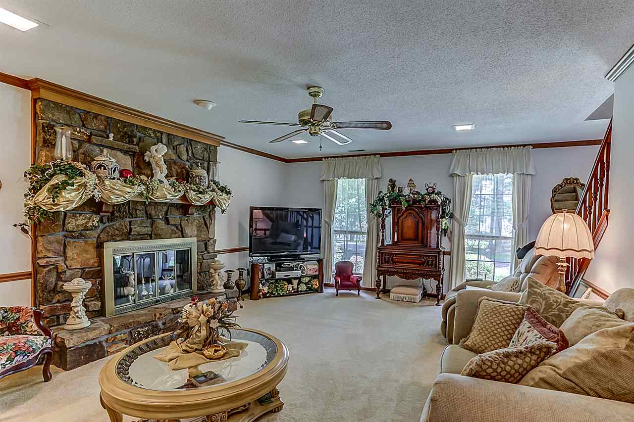 1355 Goodman Road East Southaven, MS 38671 - Photo 4 of 24 Gallery Image 4