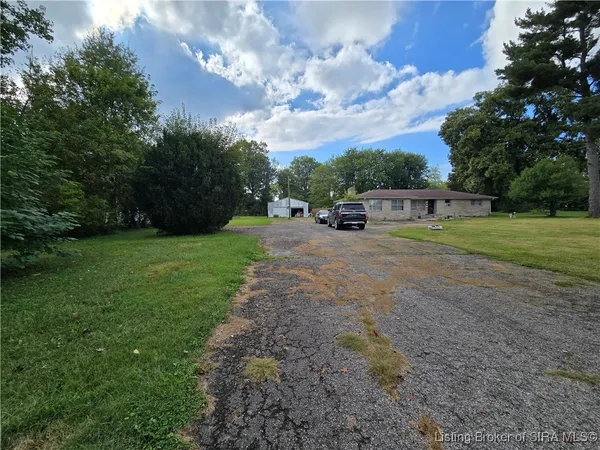 $250,000 | 1020 North Church Street, Austin, IN 47102