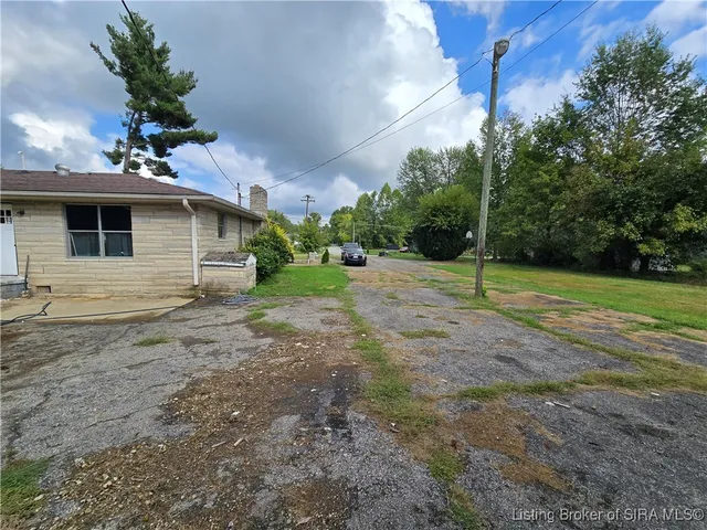 $250,000 | 1020 North Church Street, Austin, IN 47102