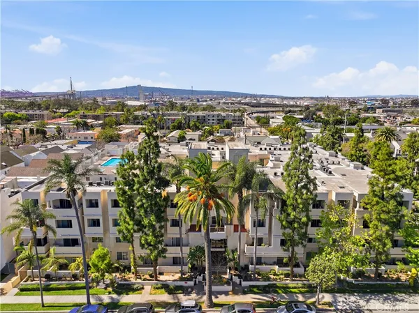 $425,000 | 535 Magnolia Avenue, Unit 113, Long Beach, CA 90802