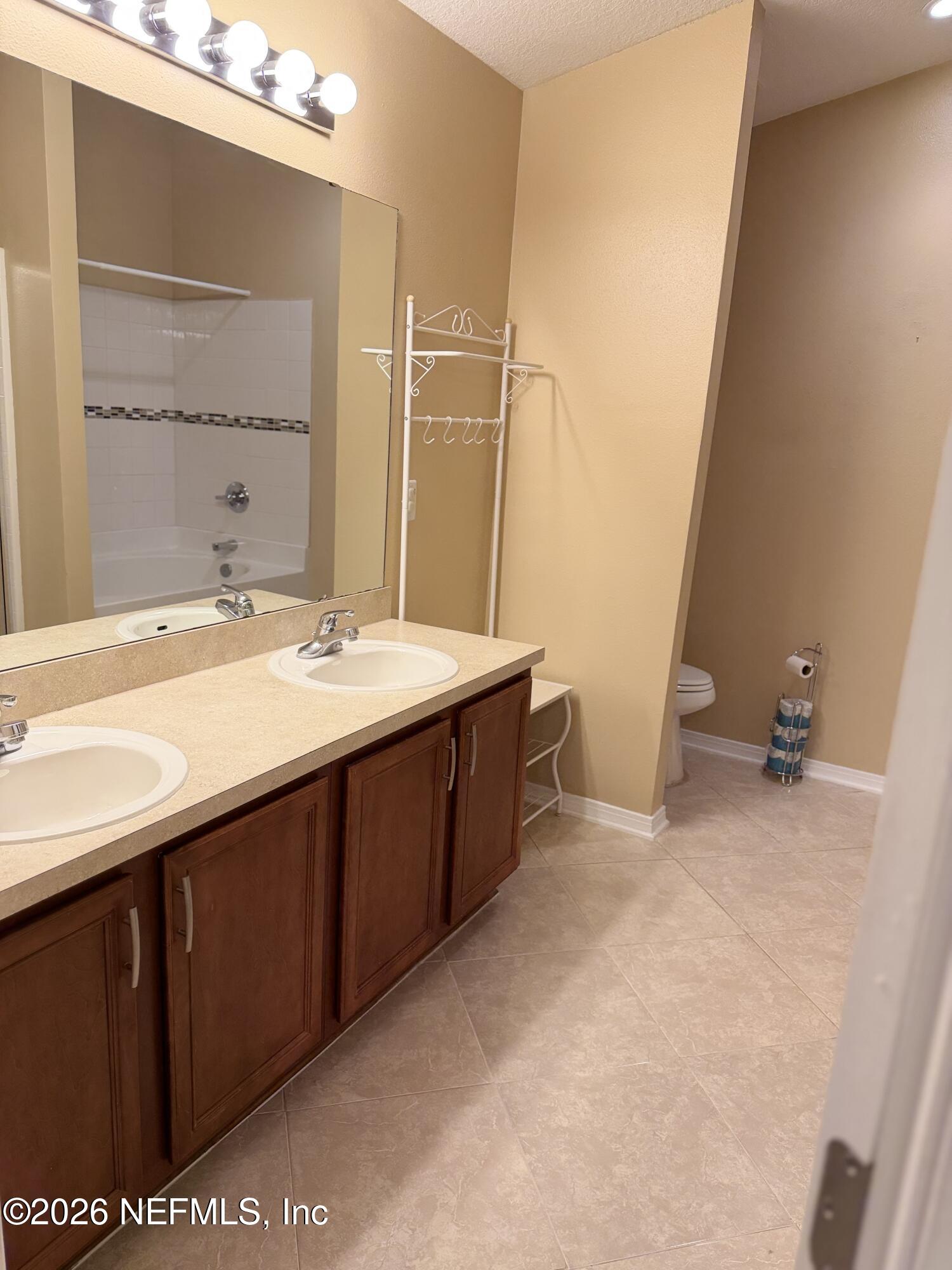 5925 Round Table Road Jacksonville, FL 32254 - Photo 11 of 21 IMG_2157