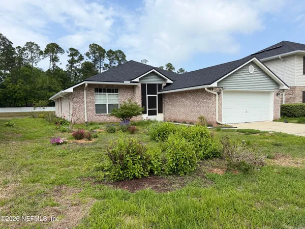 $2,000 | 5925 Round Table Road, Jacksonville, FL 32254