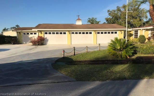 2206 Bahama Road Sebring, FL 33870 - Photo 3 of 21 Gallery Image 3