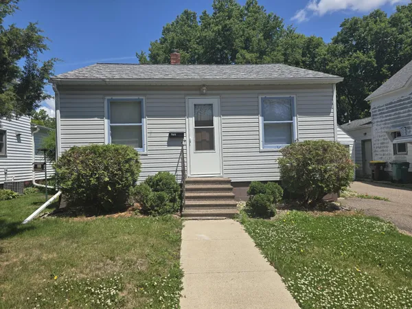 $75,000 | 401 Willow Street, Fairmont, MN 56031