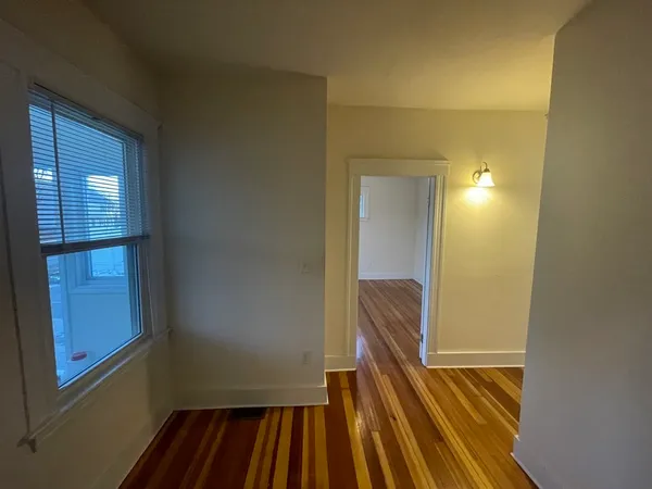 $2,200 | 290 Hilldale Avenue, Unit 1, Haverhill, MA 01832