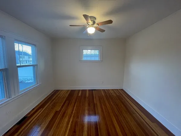 $2,200 | 290 Hilldale Avenue, Unit 1, Haverhill, MA 01832