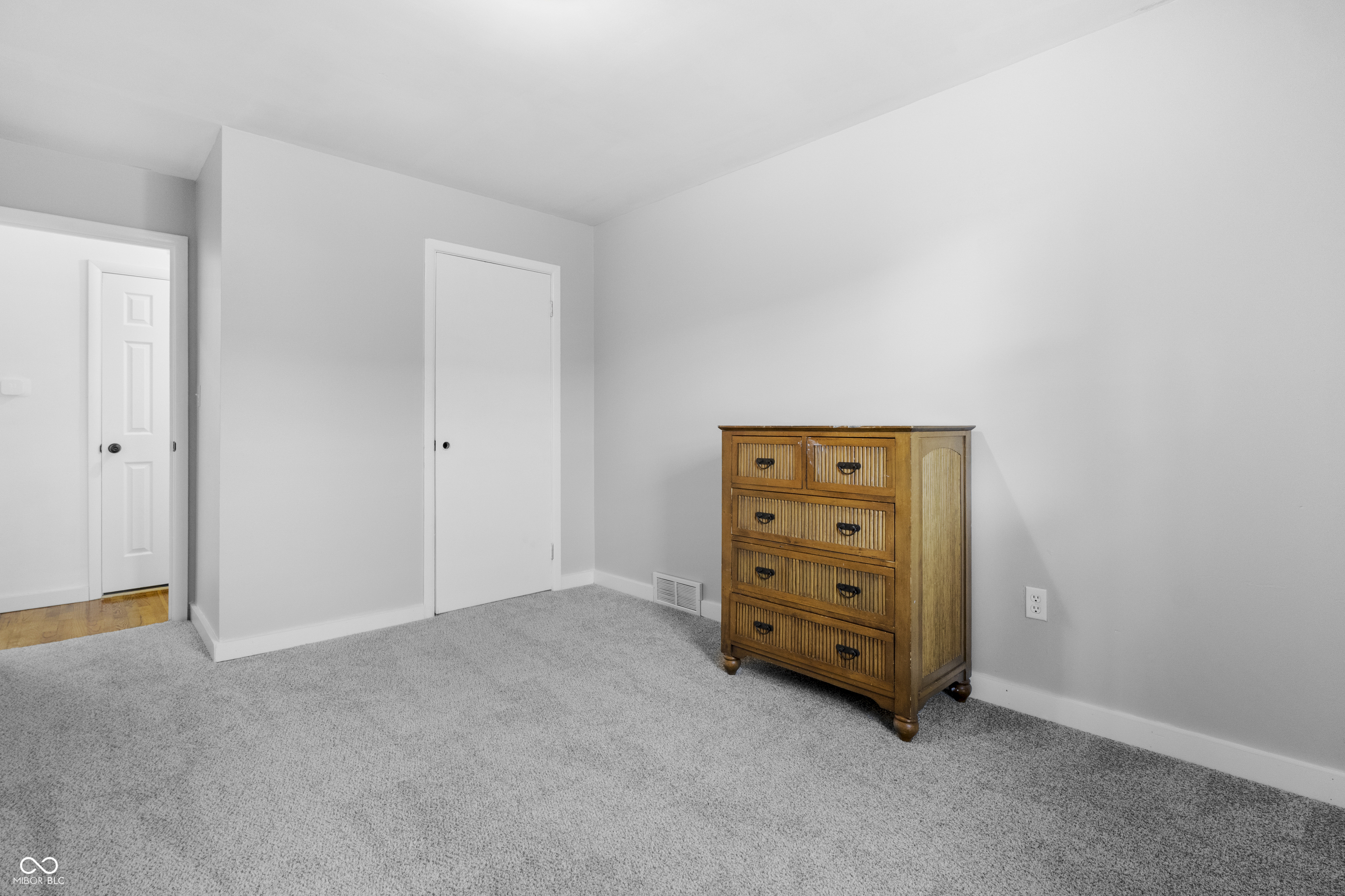 2613 Maple Street Columbus, IN 47201 - Photo 24 of 33