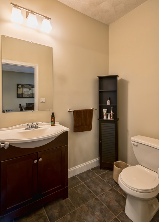 8 Bell Road Tewksbury, MA 01876 - Photo 14 of 23 Gallery Image 14