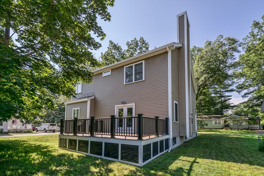 8 Bell Road Tewksbury, MA 01876 - Photo 3 of 23 Gallery Image 3