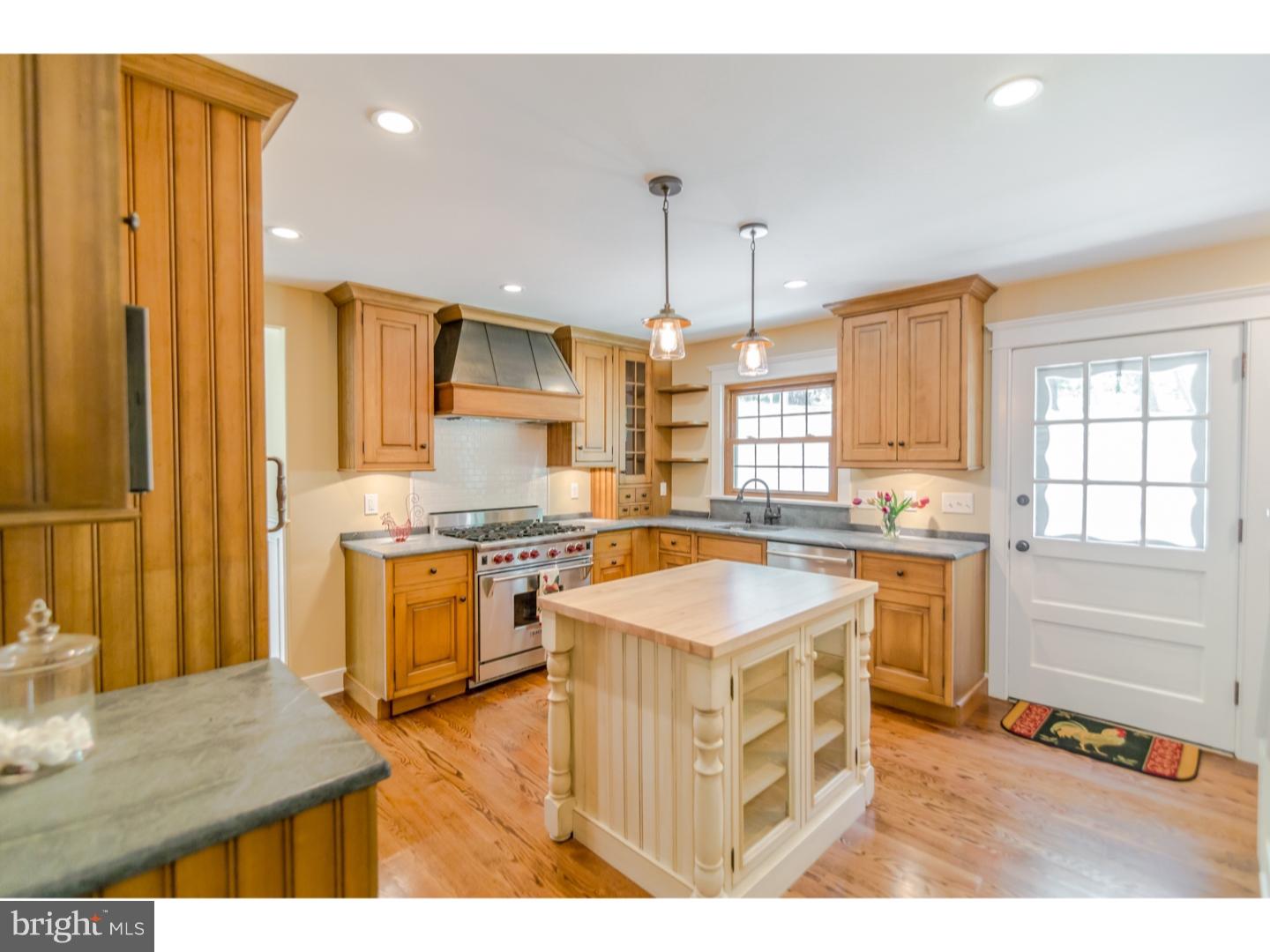 6257 Lower Mountain Road New Hope, PA 18938 - Photo 9 of 25 Gallery Image 9