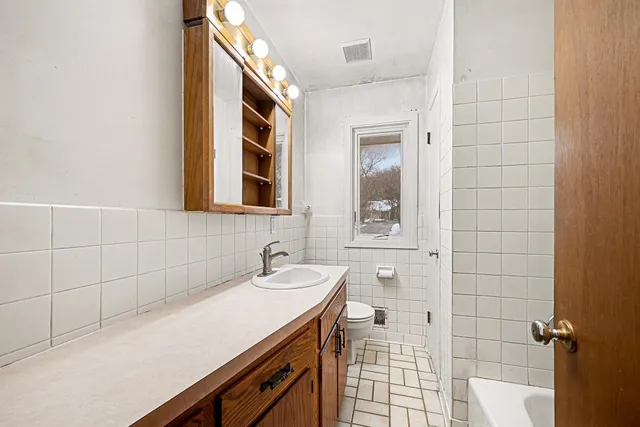 $329,900 | 3959 Arthur Street Northeast, Columbia Heights, MN 55421