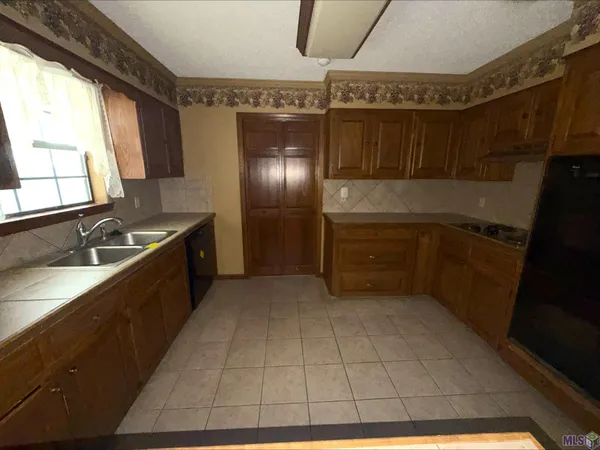 $255,000 | 16005 Chickamauga Avenue, Baton Rouge, LA 70817