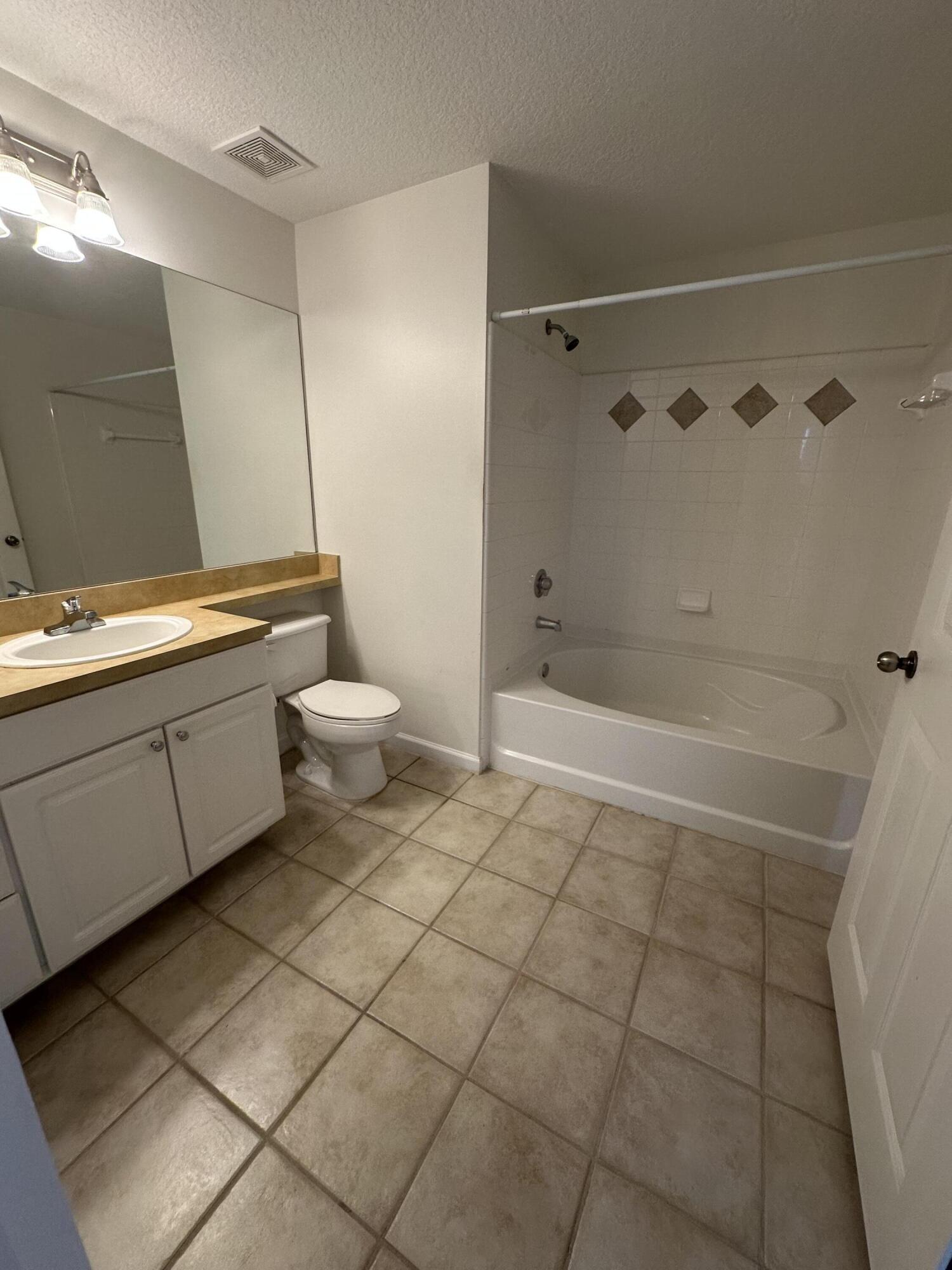 9905 Baywinds Boulevard, Unit 2201 West Palm Beach, FL 33411 - Photo 17 of 18 IMG_9595