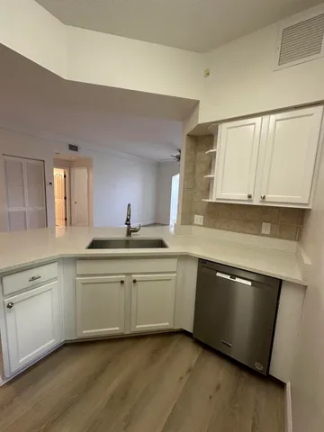 $2,100 | 9905 Baywinds Boulevard, Unit 2201, West Palm Beach, FL 33411