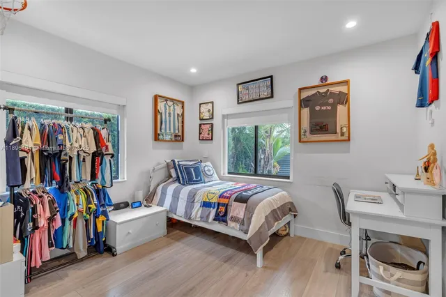 $2,395,000 | 6235 Alton Road, Miami Beach, FL 33140