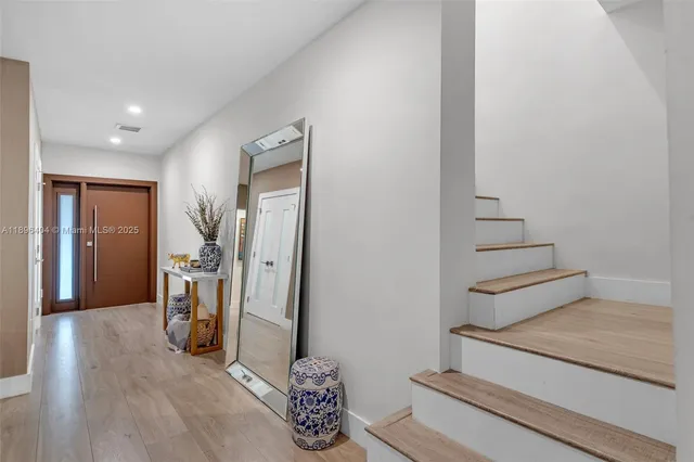 $2,395,000 | 6235 Alton Road, Miami Beach, FL 33140