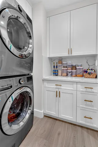 $2,395,000 | 6235 Alton Road, Miami Beach, FL 33140