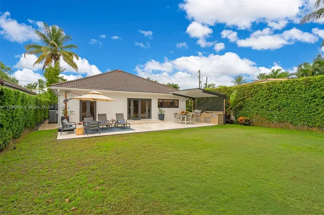 $2,395,000 | 6235 Alton Road, Miami Beach, FL 33140