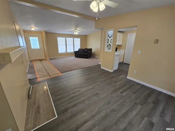 $45,000 | 116 Shennadoh Drive, Unit 116, Springfield, IL 62702