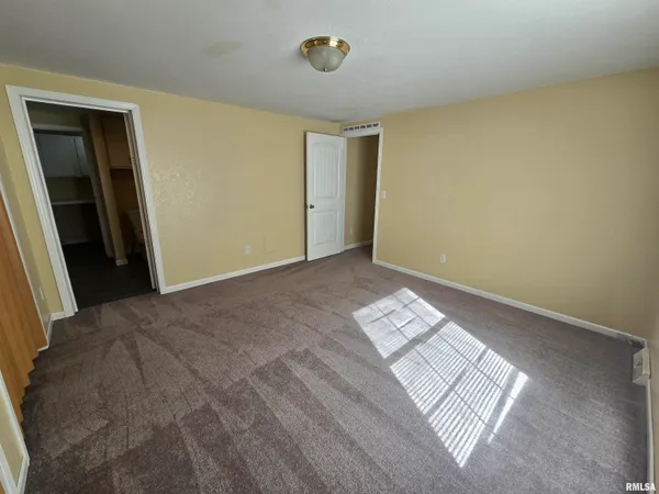 $45,000 | 116 Shennadoh Drive, Unit 116, Springfield, IL 62702