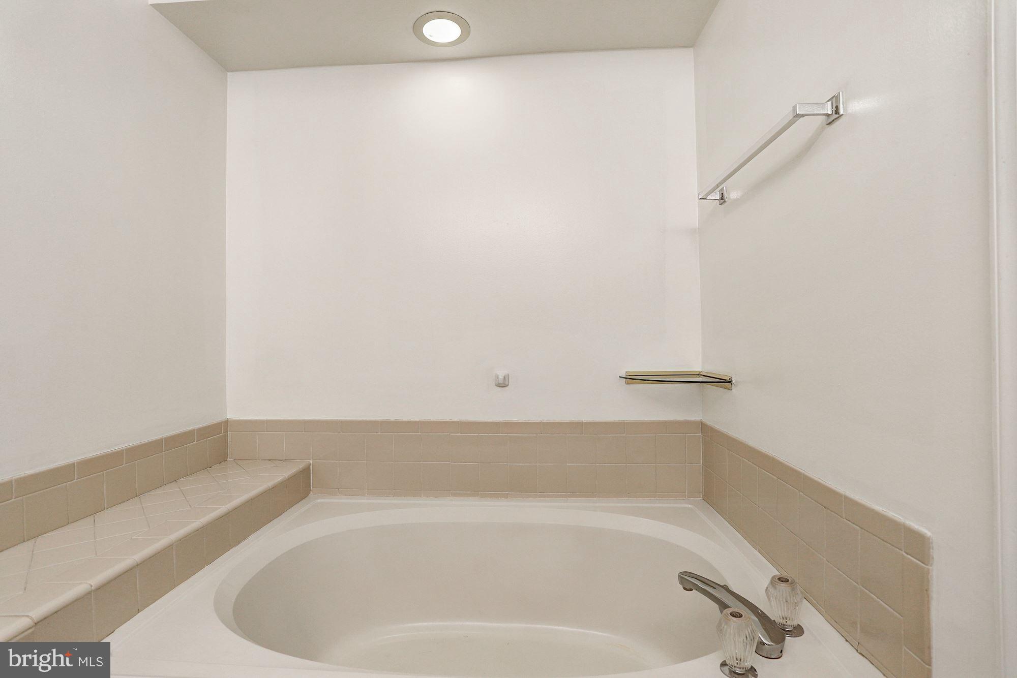 5035 Columbia Road, Unit 203 Columbia, MD 21044 - Photo 17 of 27 Master Bath