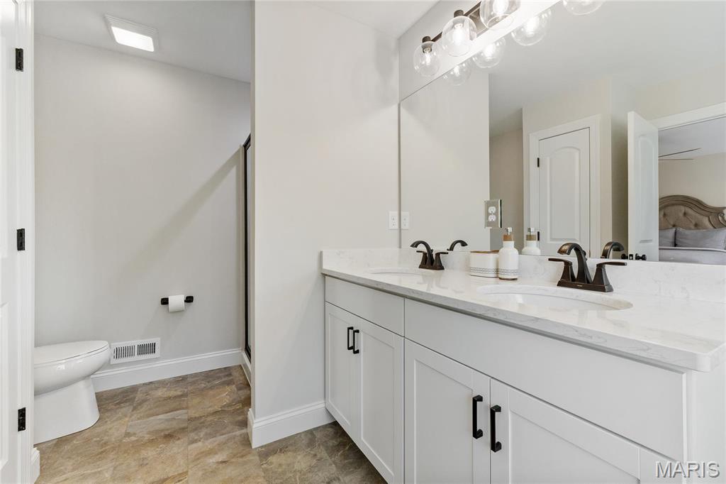 7405 Shadow Point Drive St. Louis, MO 63129 - Photo 26 of 42