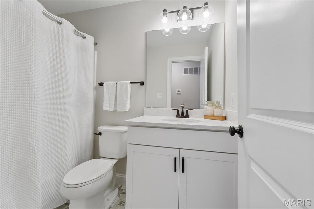 7405 Shadow Point Drive St. Louis, MO 63129 - Photo 29 of 42