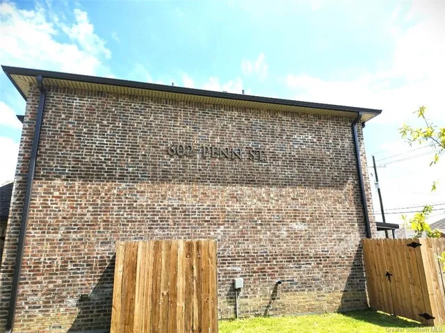 $1,470,000 | 602 Penn Street, Unit 19, Lake Charles, LA 70601